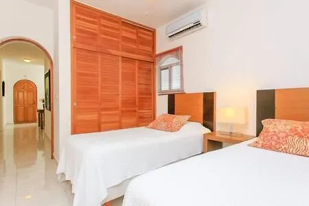 Ideal Family & Friend Trip, Gated Area With Pool Onsite Playa del Carmen Nyaraló