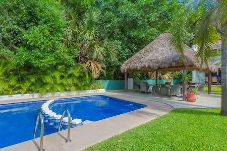 Ideal Family & Friend Trip, Gated Area With Pool Onsite Playa del Carmen Dom wakacyjny