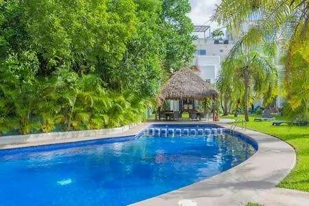 Ideal Family & Friend Trip, Gated Area With Pool Onsite Playa del Carmen Dom wakacyjny