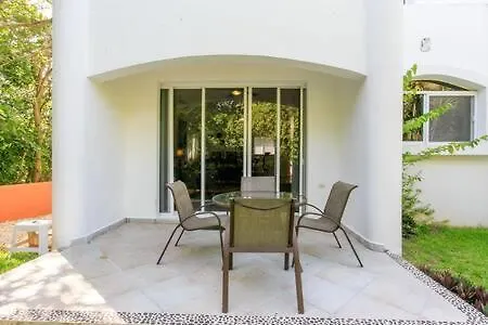 Ideal Family & Friend Trip, Gated Area With Pool Onsite Playa del Carmen Meksyk
