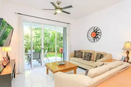 Ideal Family & Friend Trip, Gated Area With Pool Onsite Playa del Carmen 0*,  Meksyk